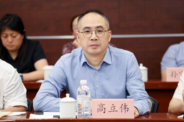 高立伟_副本.jpg 高立伟_副本.jpg