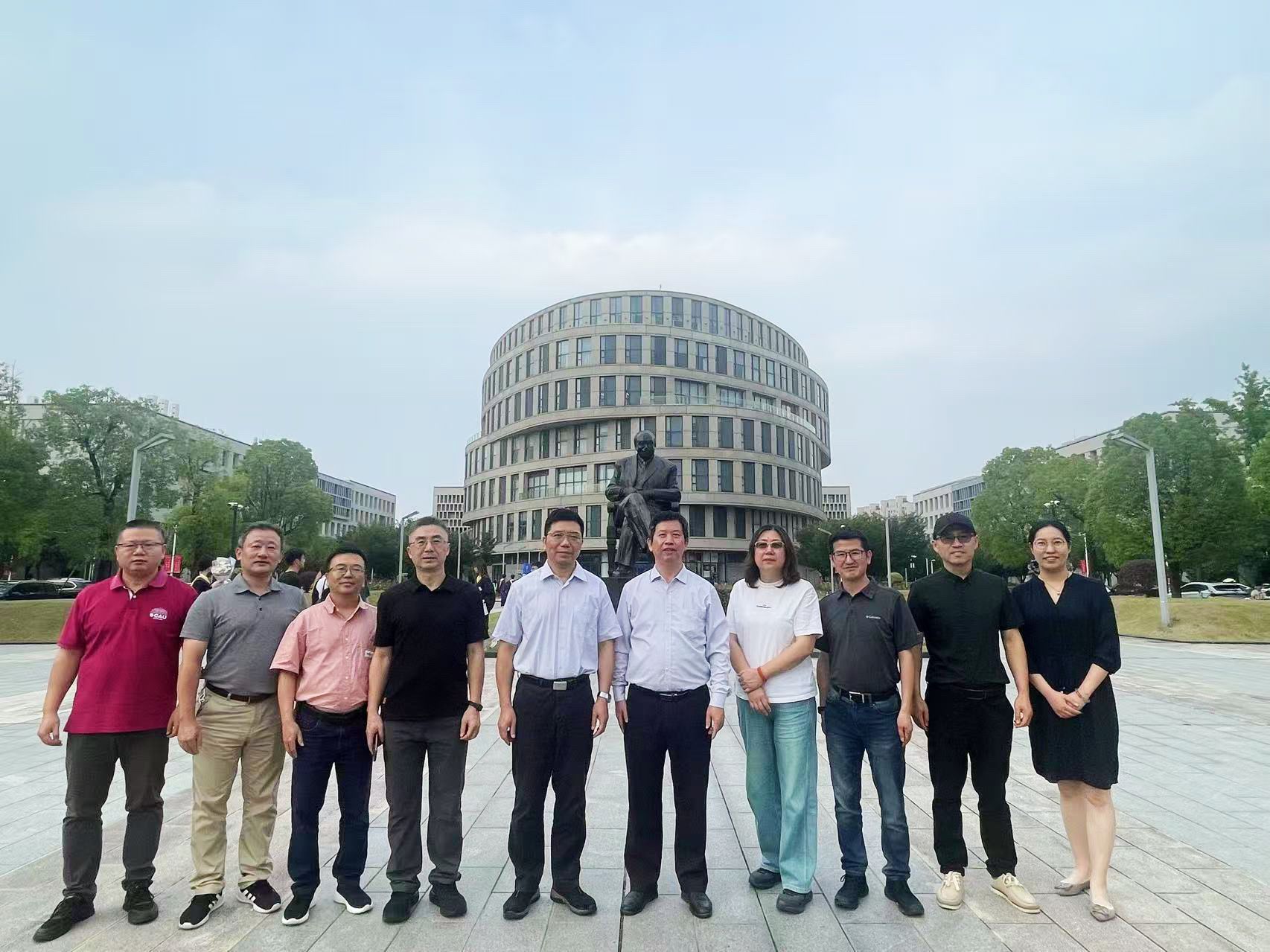 00dc86f1f56820703b17b8f3cbf15c4.jpg 00dc86f1f56820703b17b8f3cbf15c4.jpg